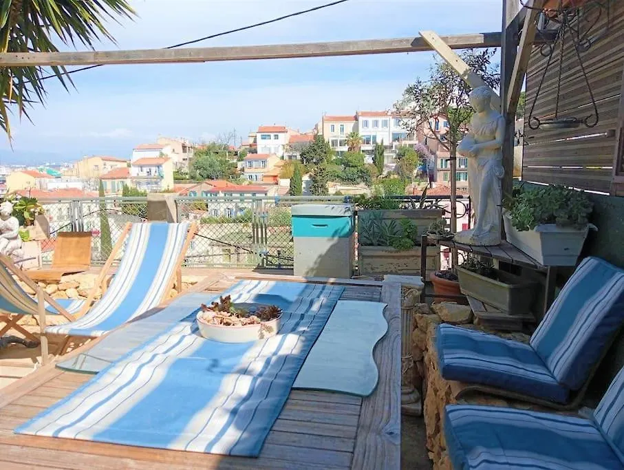 Appartement Vue Notre Dame + Exterieur Verdoyant Marseille Apartment
