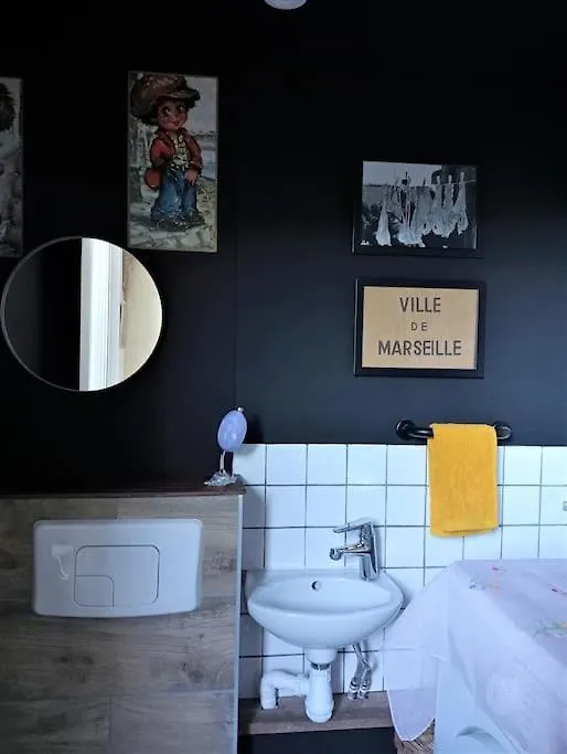 Appartement Vue Notre Dame + Exterieur Verdoyant Marseille Apartment